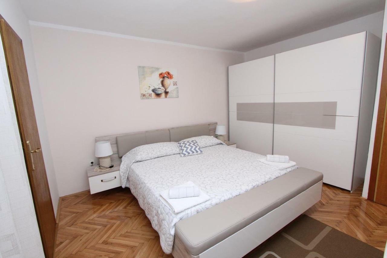 Apartments Divna Rovinj Exterior foto